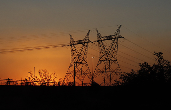 全球最大容量超级电容混合储能系统成功投运